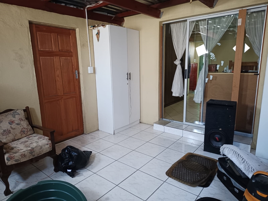 4 Bedroom Property for Sale in Park Village Western Cape
